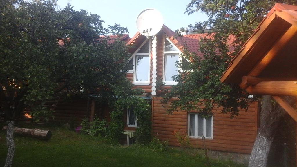 Садиба Під Гострою Zhdeniievo Exterior photo