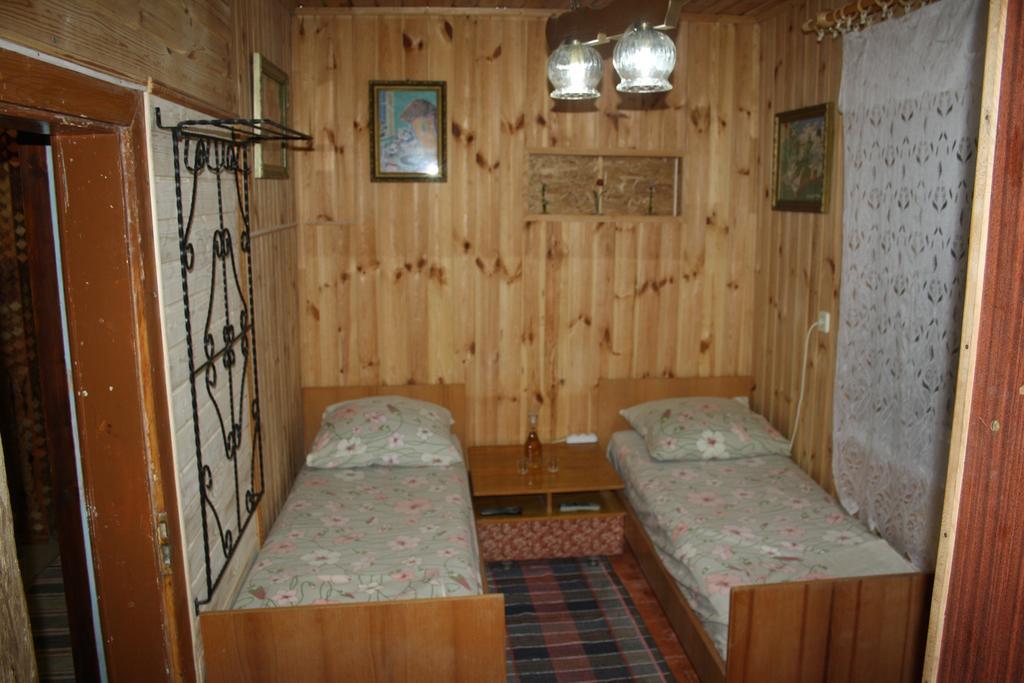 Садиба Під Гострою Zhdeniievo Exterior photo